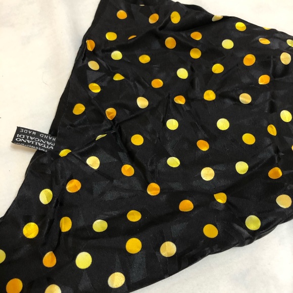 $125 Vitaliano Pancaldi Silk Pocket Square - Picture 1 of 3